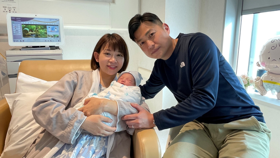 首名元旦男嬰零時零分於中大醫院出世 男嬰父母：冀孩子為身邊人帶來正能量