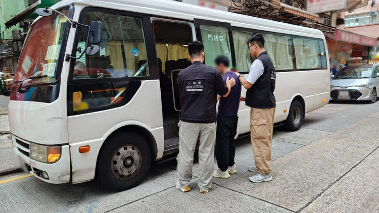 入境處展開反非法勞工行動 共拘10人