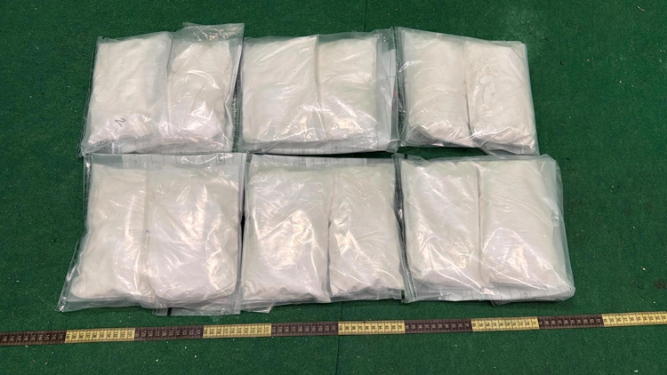 海關機場檢310萬元懷疑可卡因 拘1名吉隆坡抵港旅客