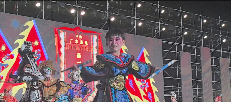 有片| 惠來英歌舞非遺傳承煥新彩  稚子揮槌展千年豪情