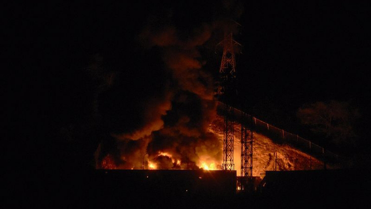 美軍對委內瑞拉轟炸持續約1小時 目標包括軍用機場等