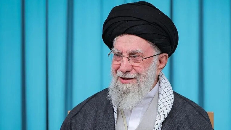 伊朗最高領袖: 應與抗議者進行對話 但騷亂行徑必須得到制止