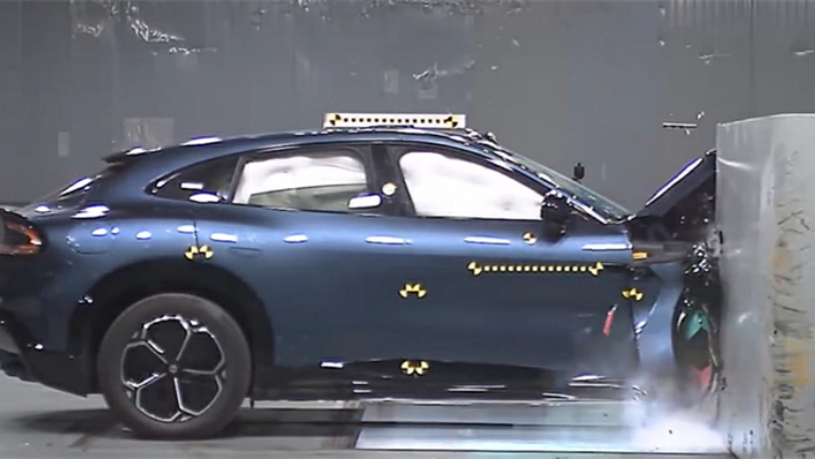 雷軍回應「丟輪保車」：是非常成熟的安全設計方案