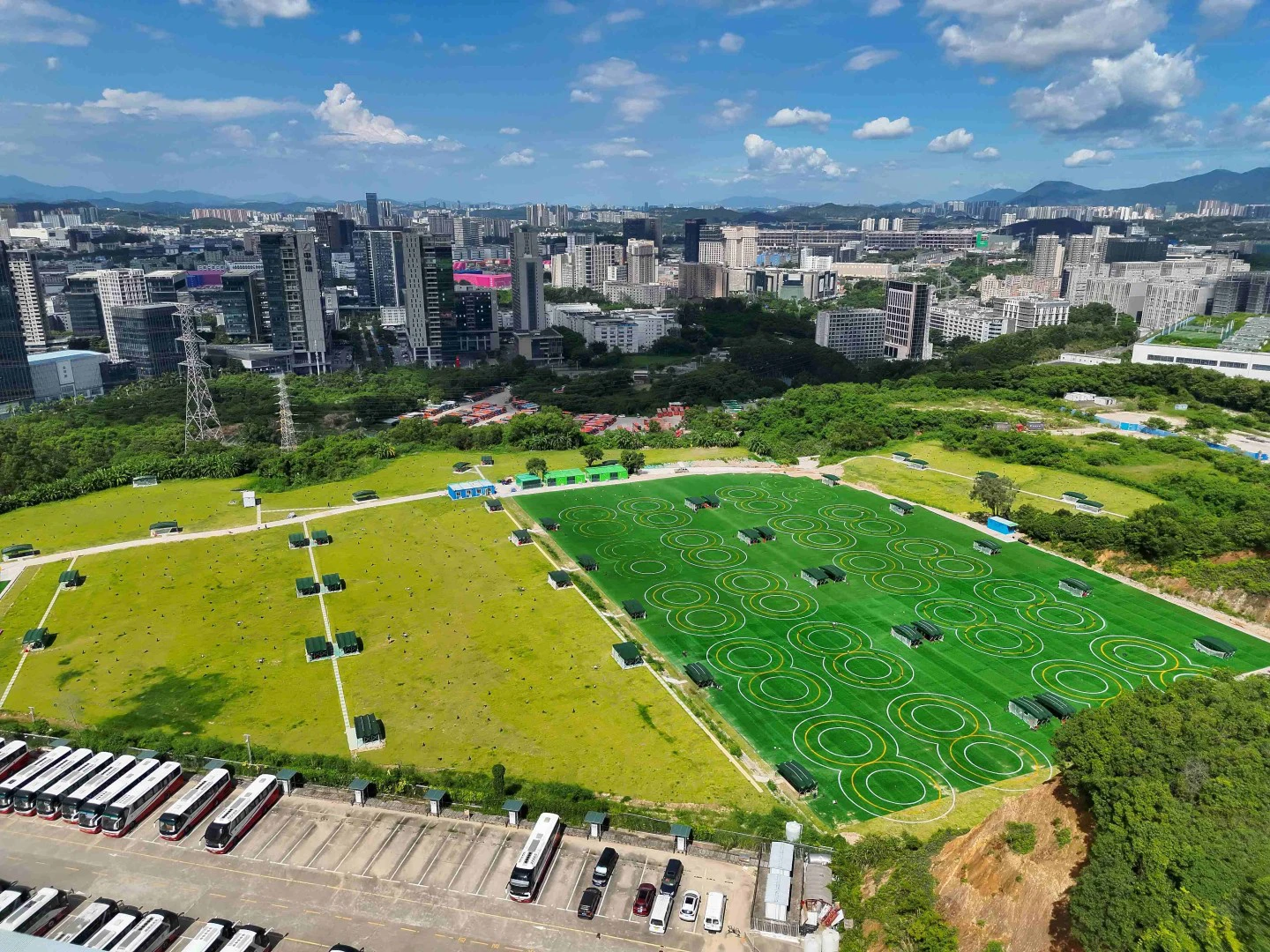 無人機最嚴新規落地 職業飛手成低空就業「新貴」