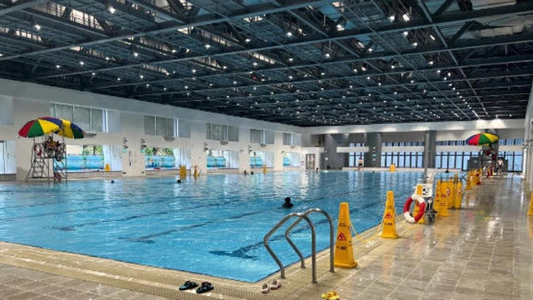 摩士公園游泳池暫時關閉 料下午5時重開