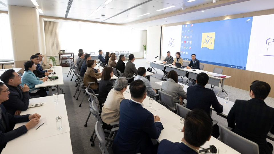 立法會主席李慧琼推新安排 議員首次內部工作交流會順利舉行