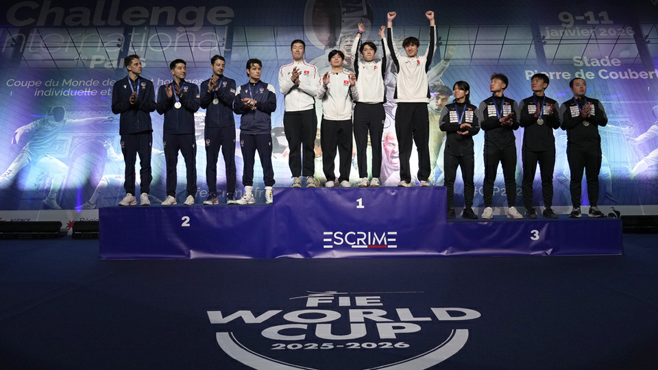 劍擊世界盃巴黎站 港隊團體賽奪金 蔡俊彥花劍個人賽摘銀