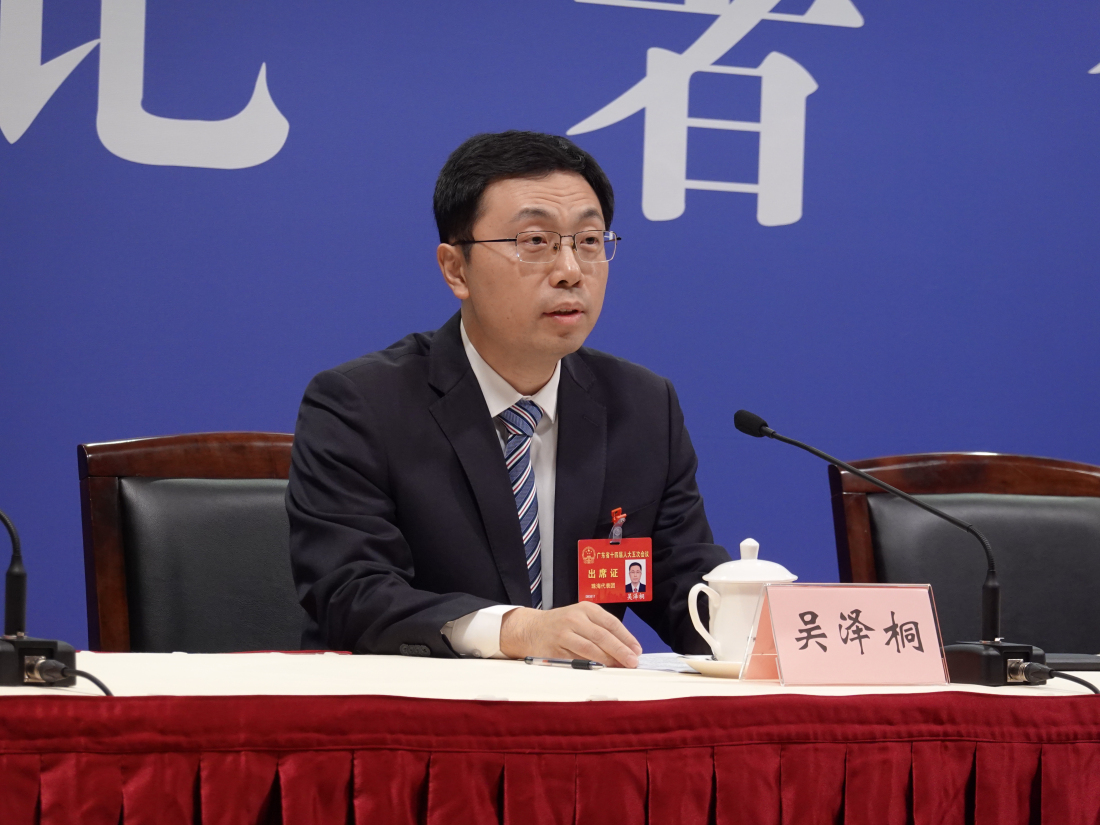 珠海市市長吳澤桐 攝影：盧偉.jpg