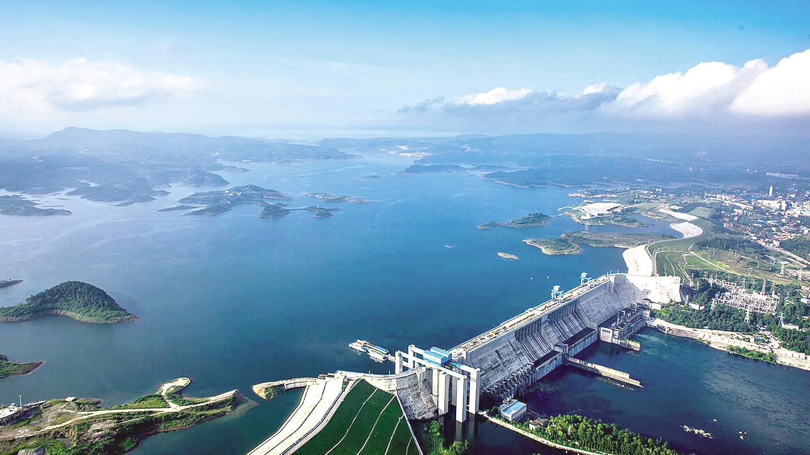 十堰丹江口水庫.jpg