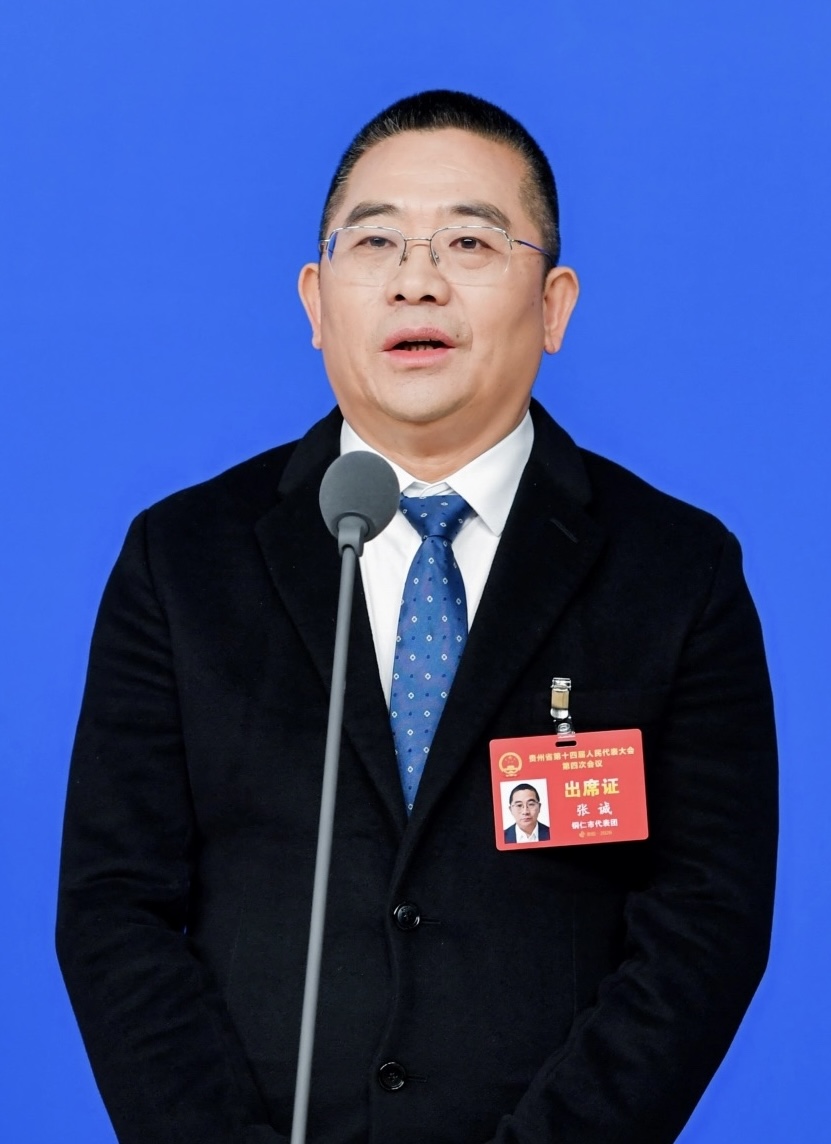 圖:貴州省人大代表、思南縣周寨村村支部書記、貴州佳里佳農業發展有限公司董事長張誠.jpg