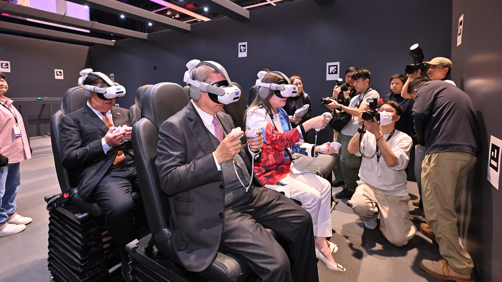 香港國際影視展重量級嘉賓率先體驗 (1).JPG