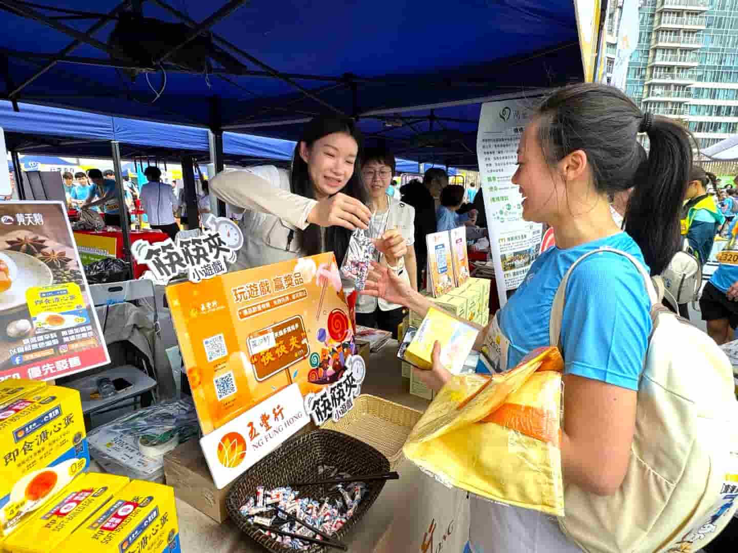 現場筷筷筴遊戲笑聲滿滿.jpg