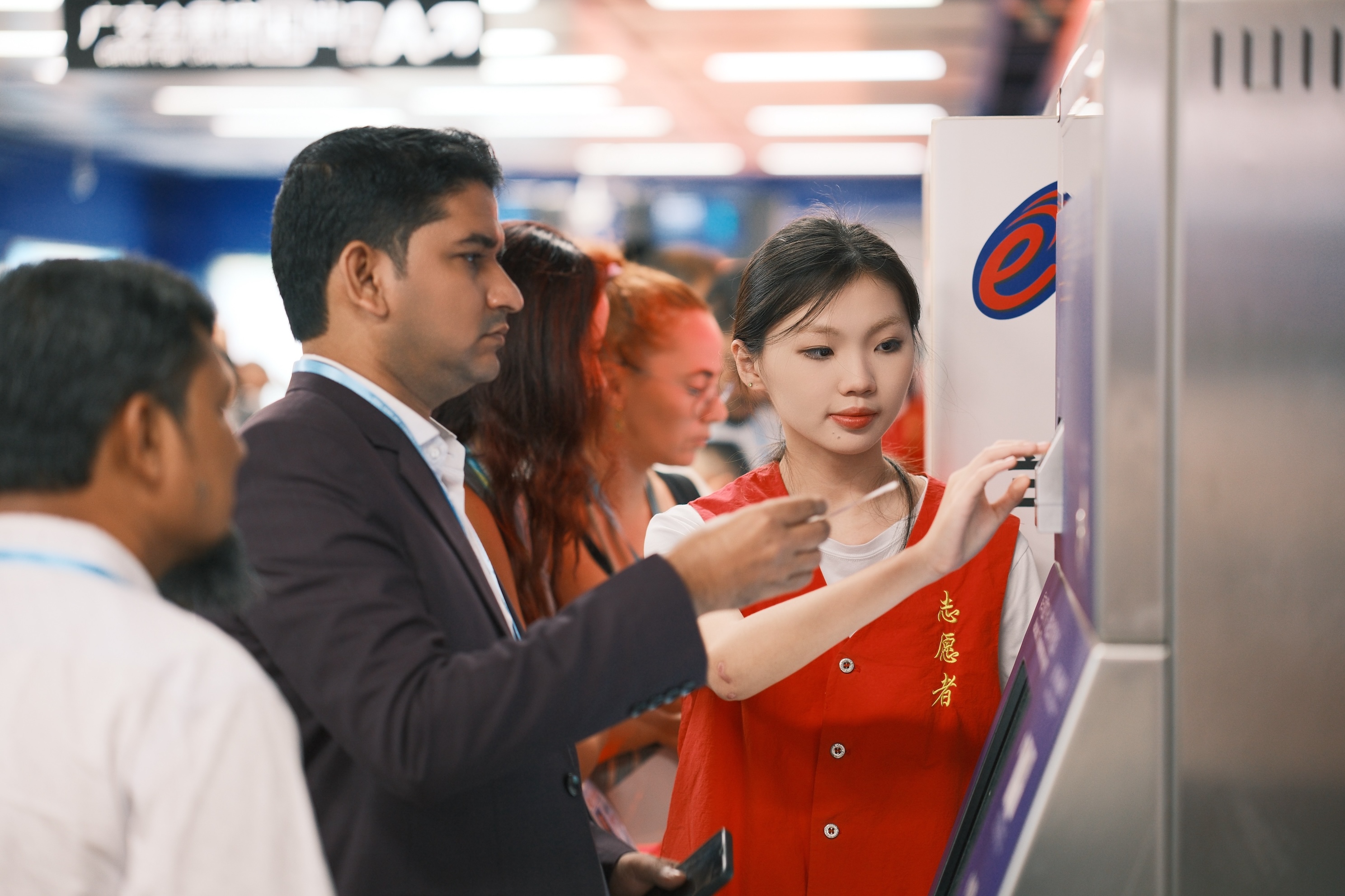 往屆廣交會服務圖 袁彥昌攝 (3).jpg