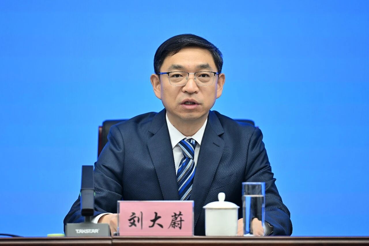 圖說一：主旨發言人吉林市副市長 劉大蔚介紹了2026吉林市松花湖開江魚美食季暨春季文旅活動有關情況.jpg