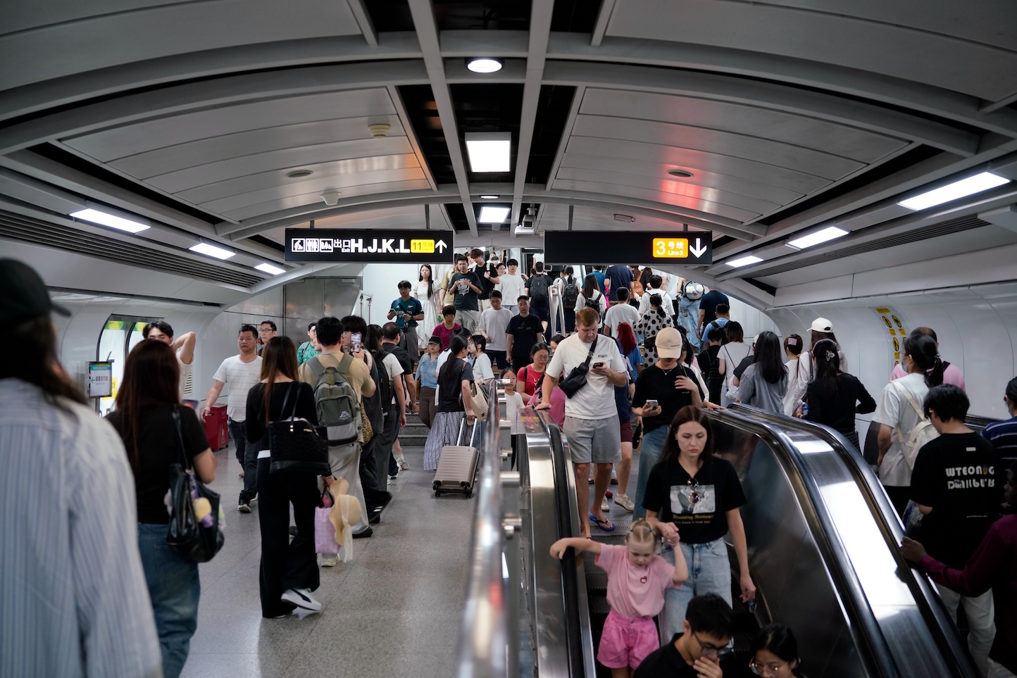 廣州地鐵客流-袁彥昌.jpg