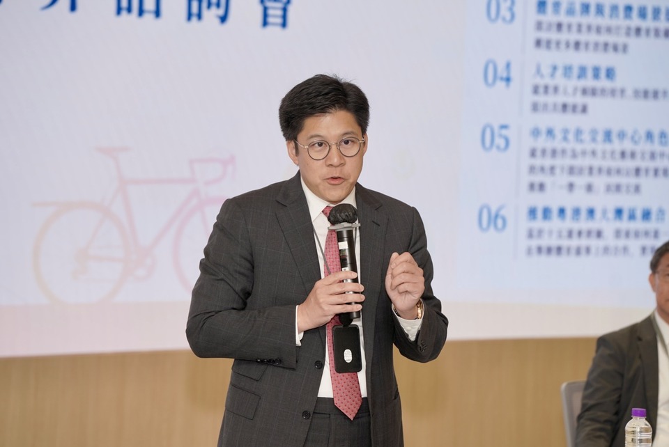 11 立法會議員霍啟剛（體育、演藝、文化及出版界功能界別）舉辦的「香港五年規劃」體育界諮詢會-2.jpg