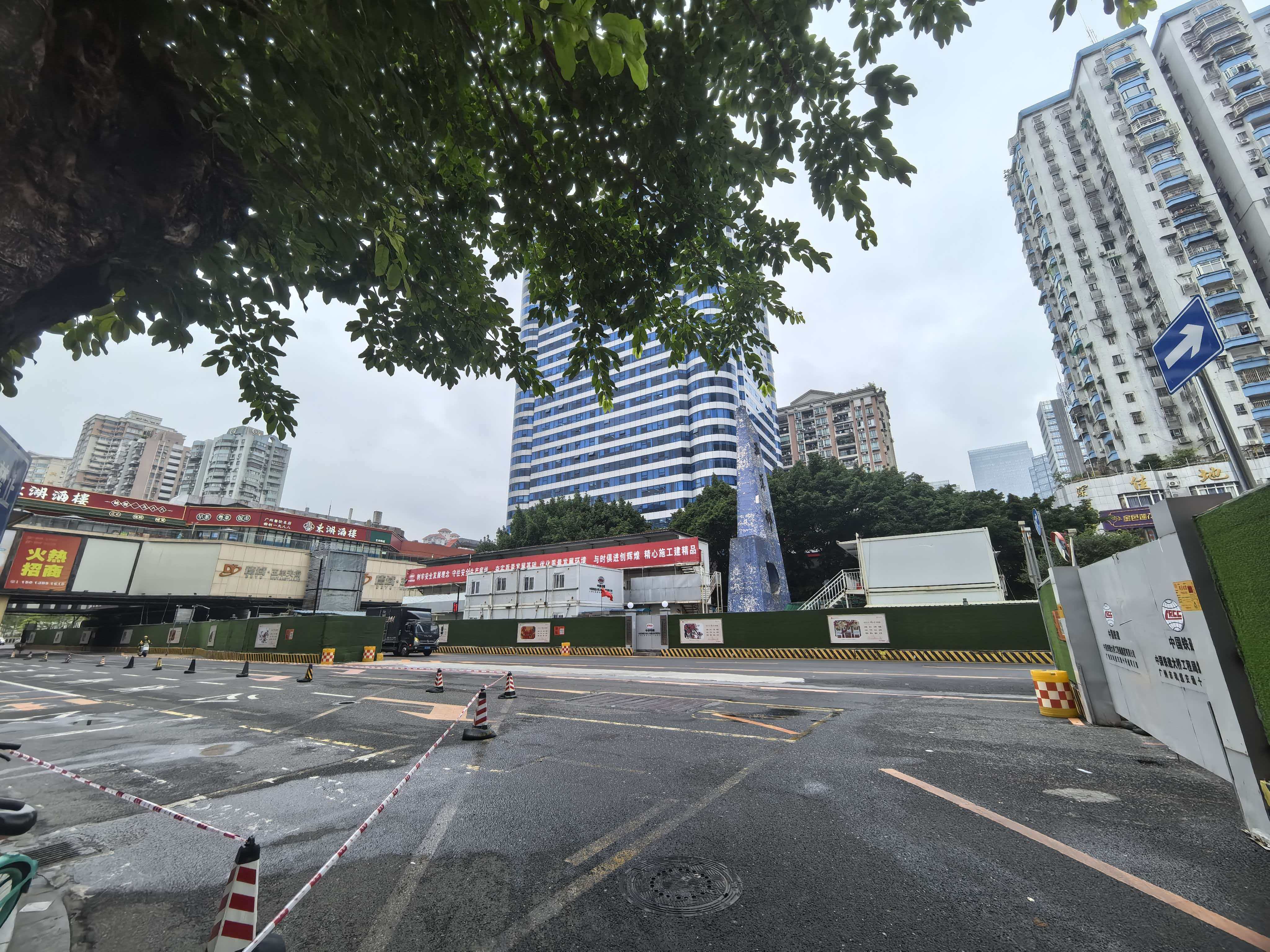 五羊邨站換乘通道施工區域即將實施圍蔽-2.jpg