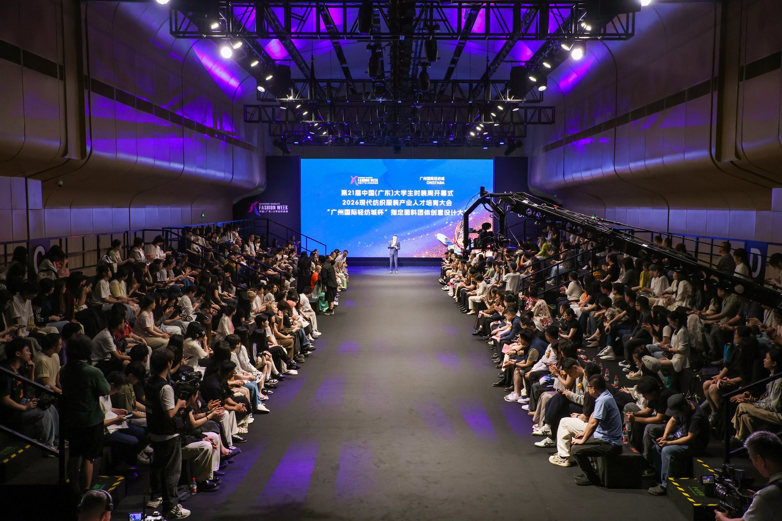 5F6A3976.JPG~tplv-9lv23dm2t1-resize-animforce-v1_1600_3000_gif.jpeg