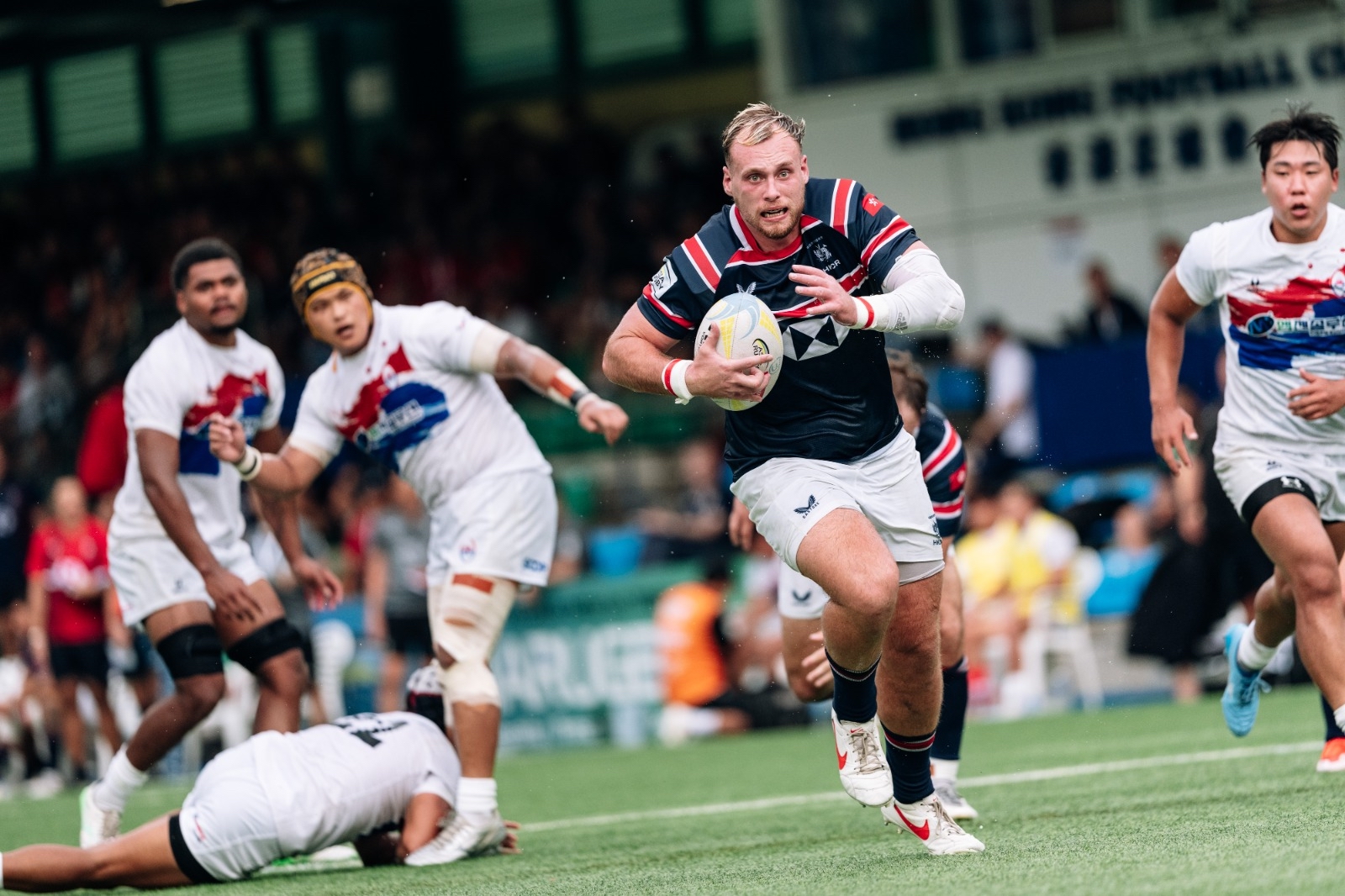 Hong Kong No.8 Jack Bartlett was unstoppable from the lineout attack today.jpeg
