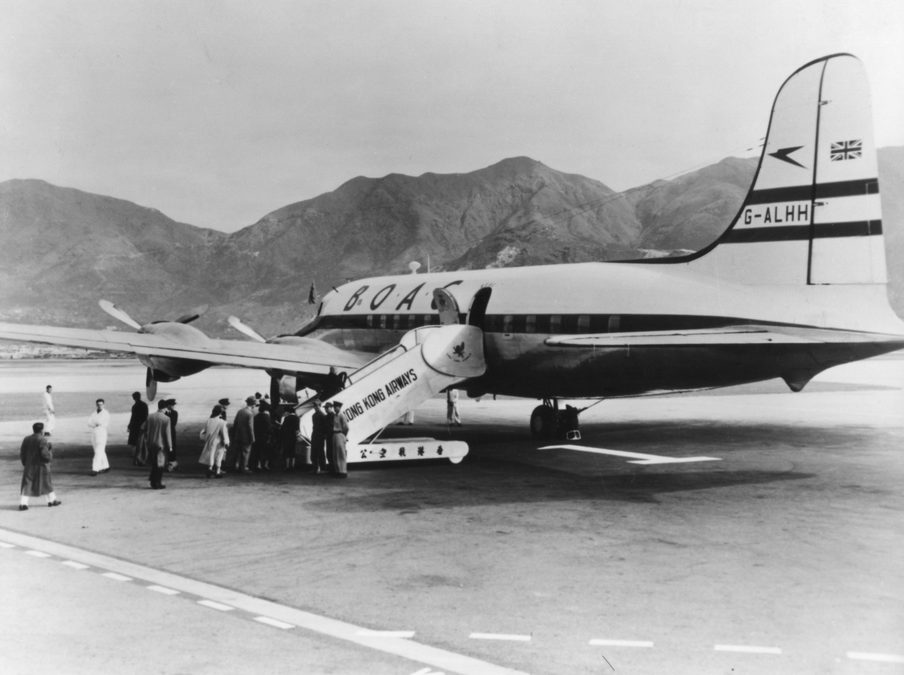 BOAC Canadair Argonaut G-ALHH Attica (002).jpg