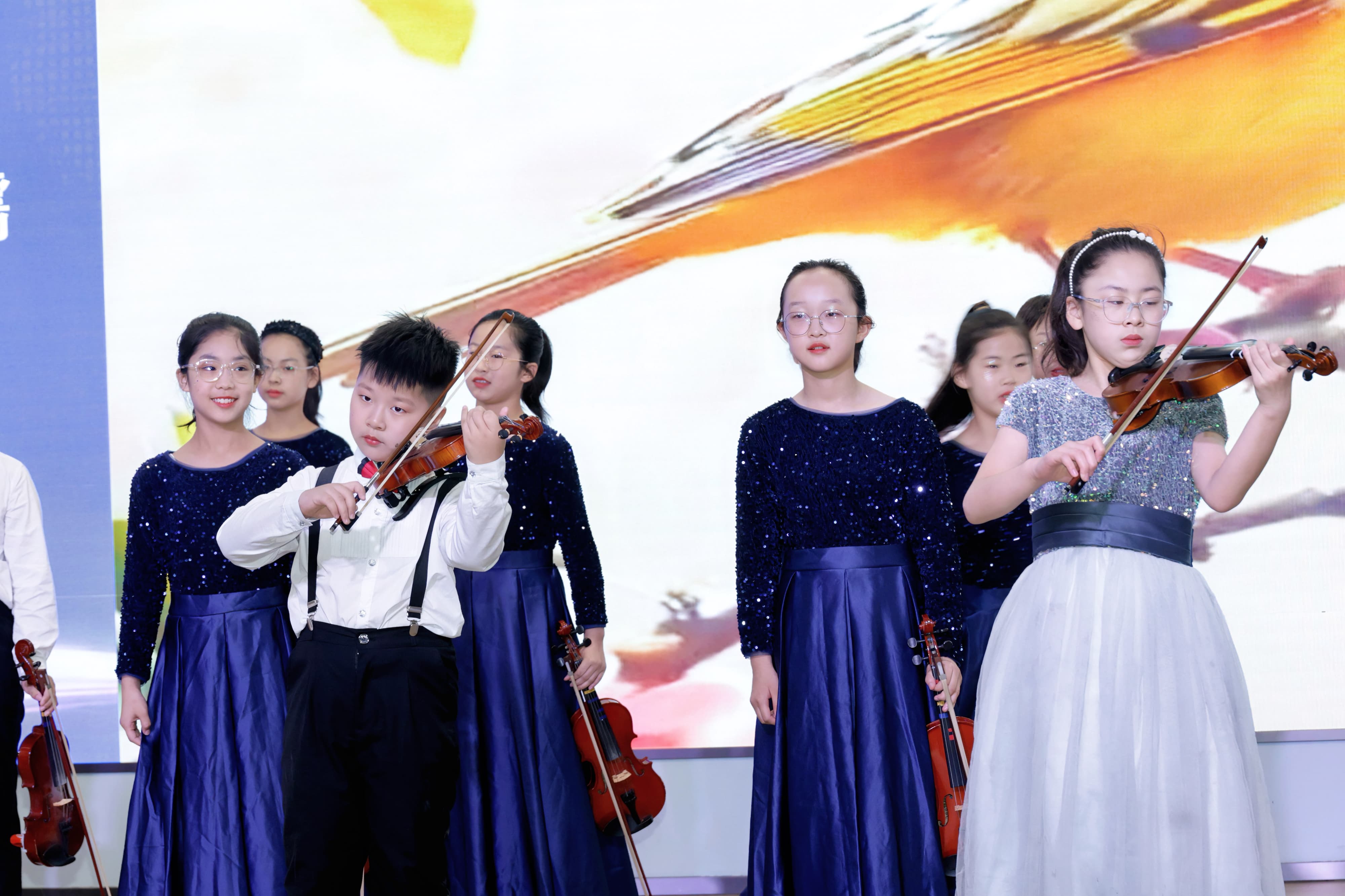 圖一:小琴童們演繹經典作品.jpg