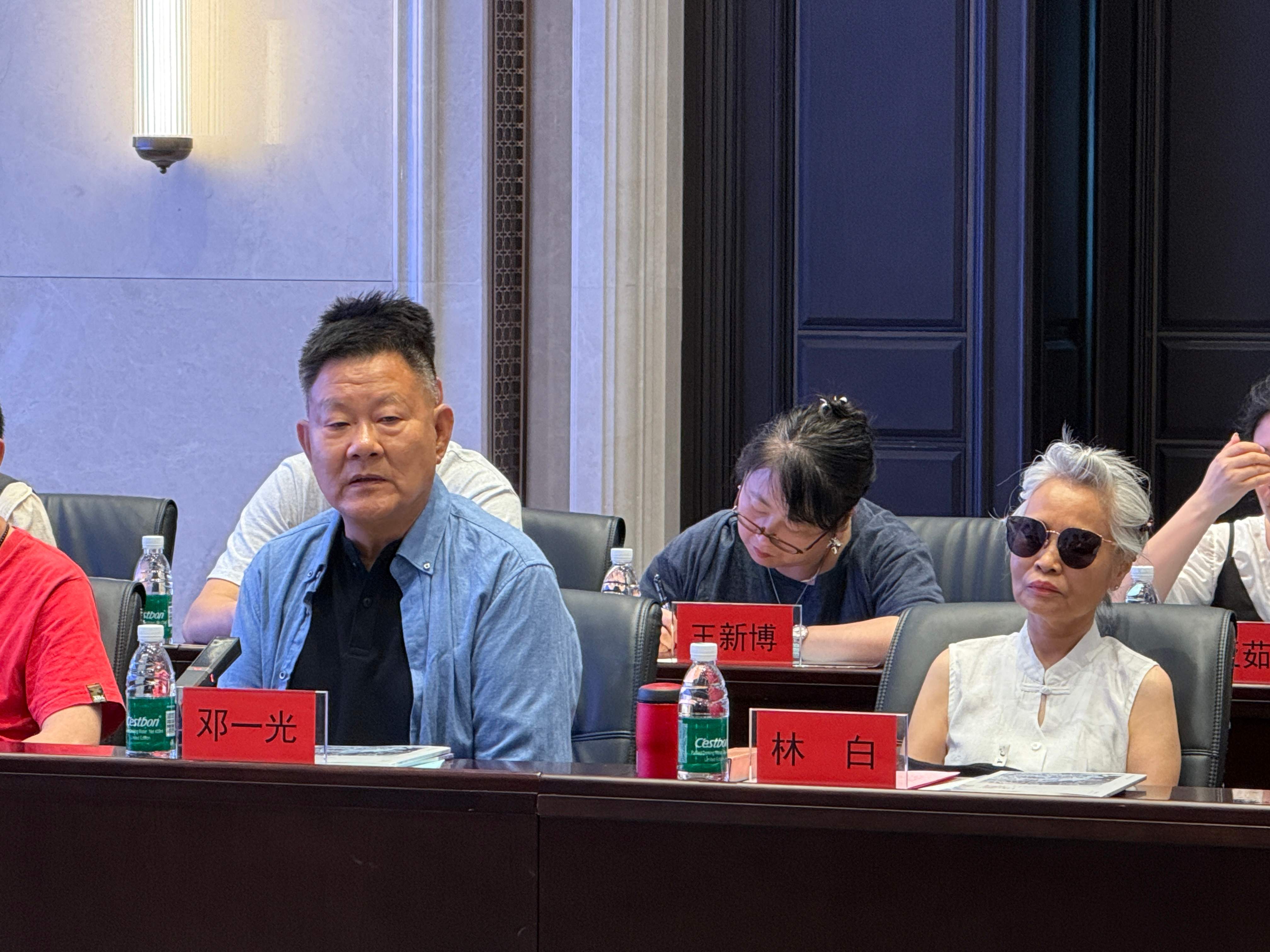 图1.jpg