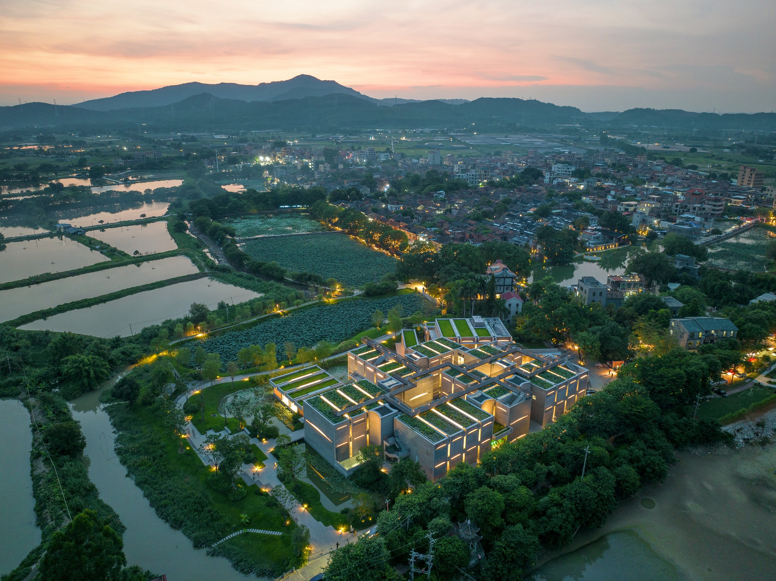 6、春陽台與塱頭古村.jpg