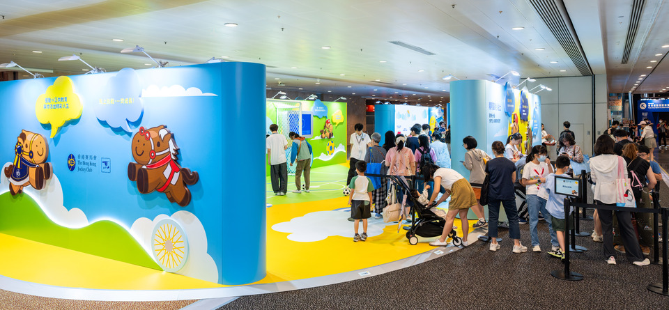 P6_PR20260715_Book Fair (1).jpg