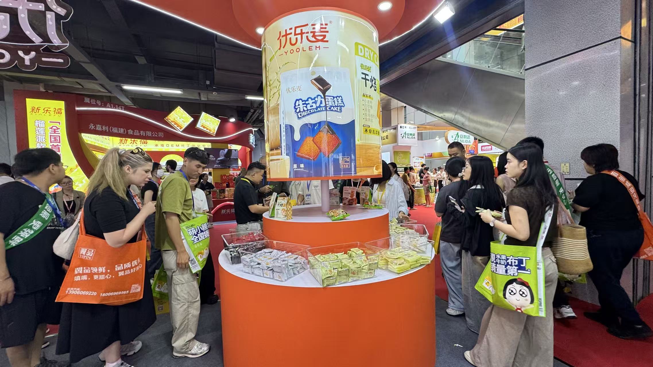 圖四:採購客商遊覽產品.jpg