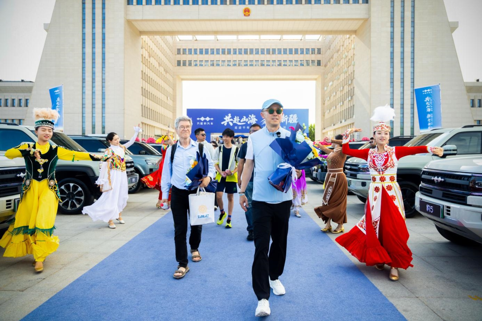 02.jpg