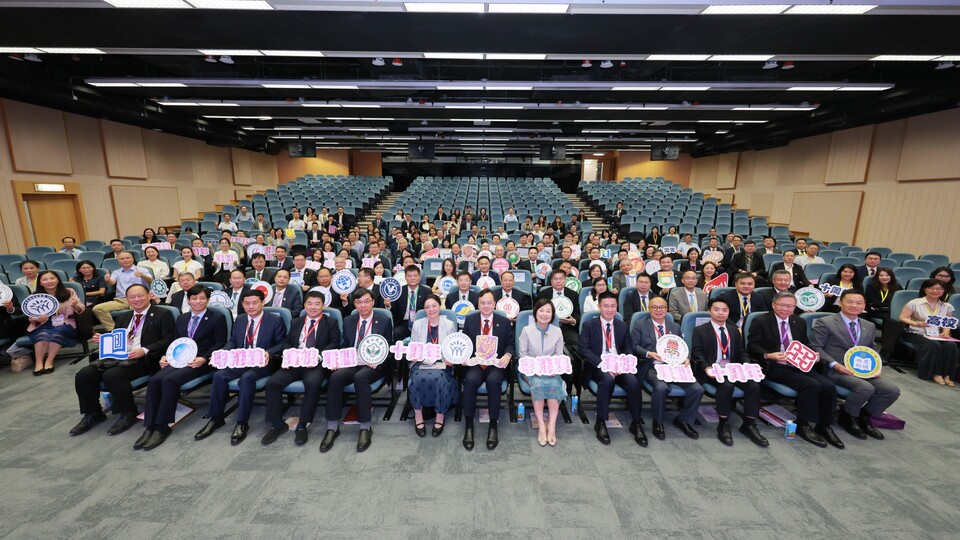7.Group-Photo (1).jpg
