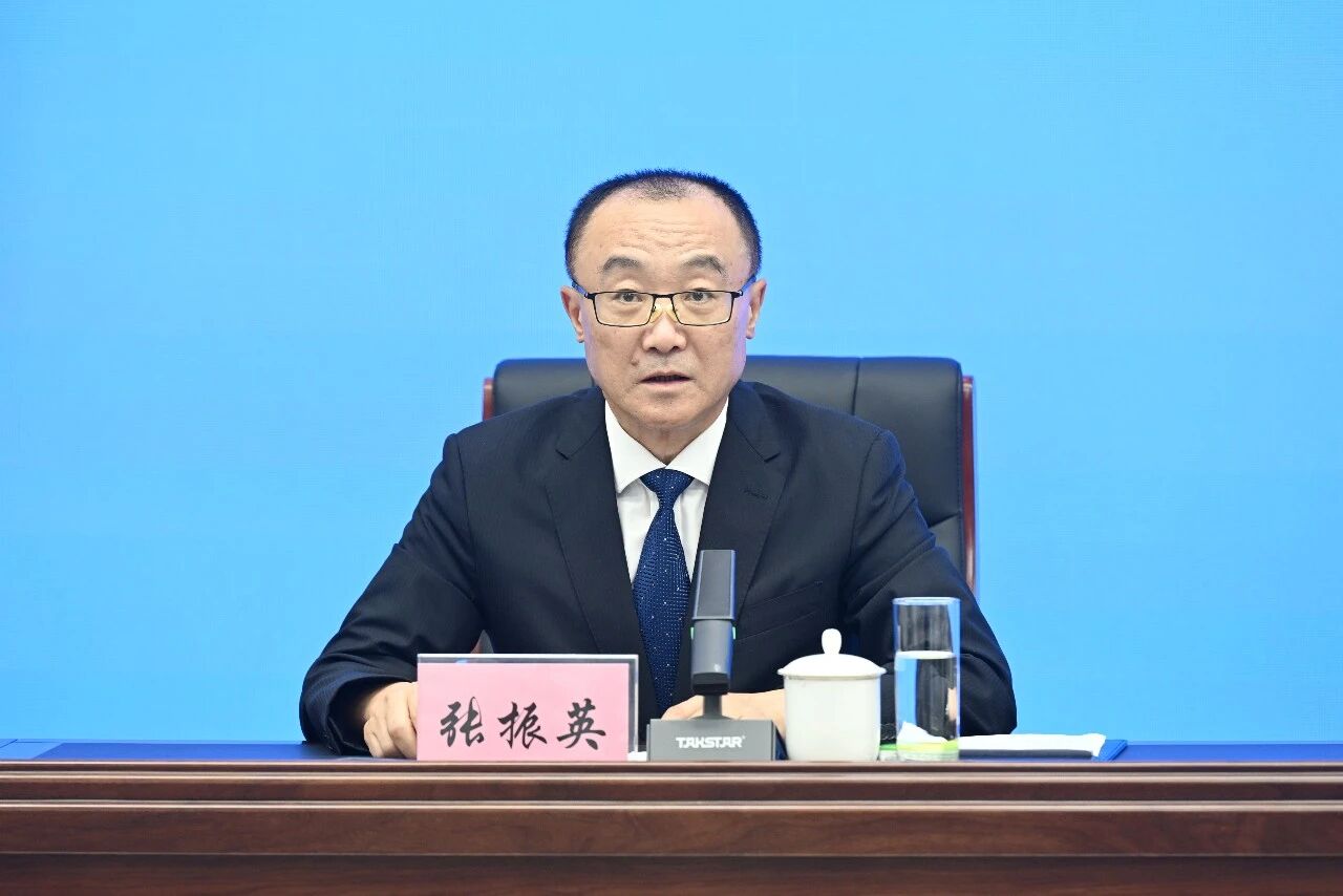 圖說二：吉林省殘聯副理事長張振英答香港商報記者問.jpg