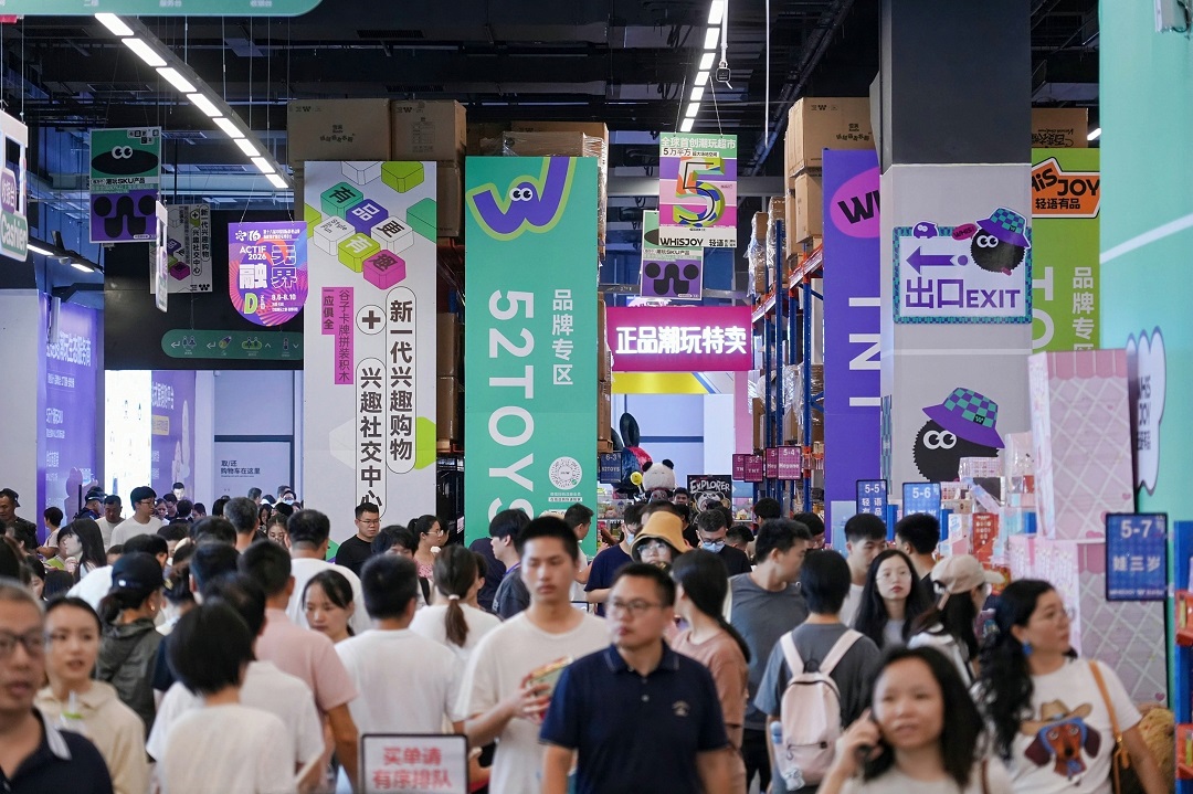 展位熱鬧照片2.jpg