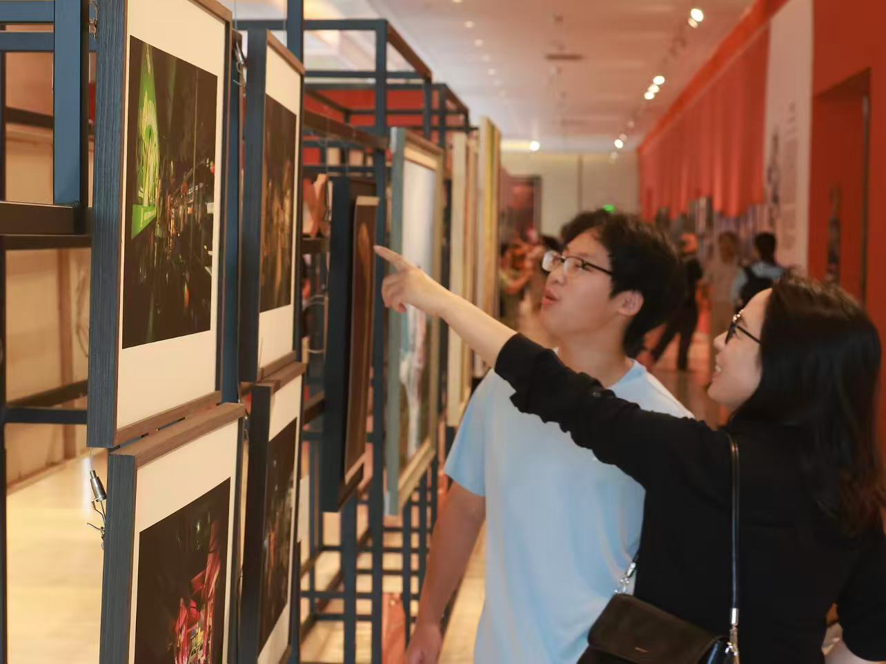 圖3:第四屆遵義海龍屯國際影像文化周開幕 楊展凌 攝.jpg