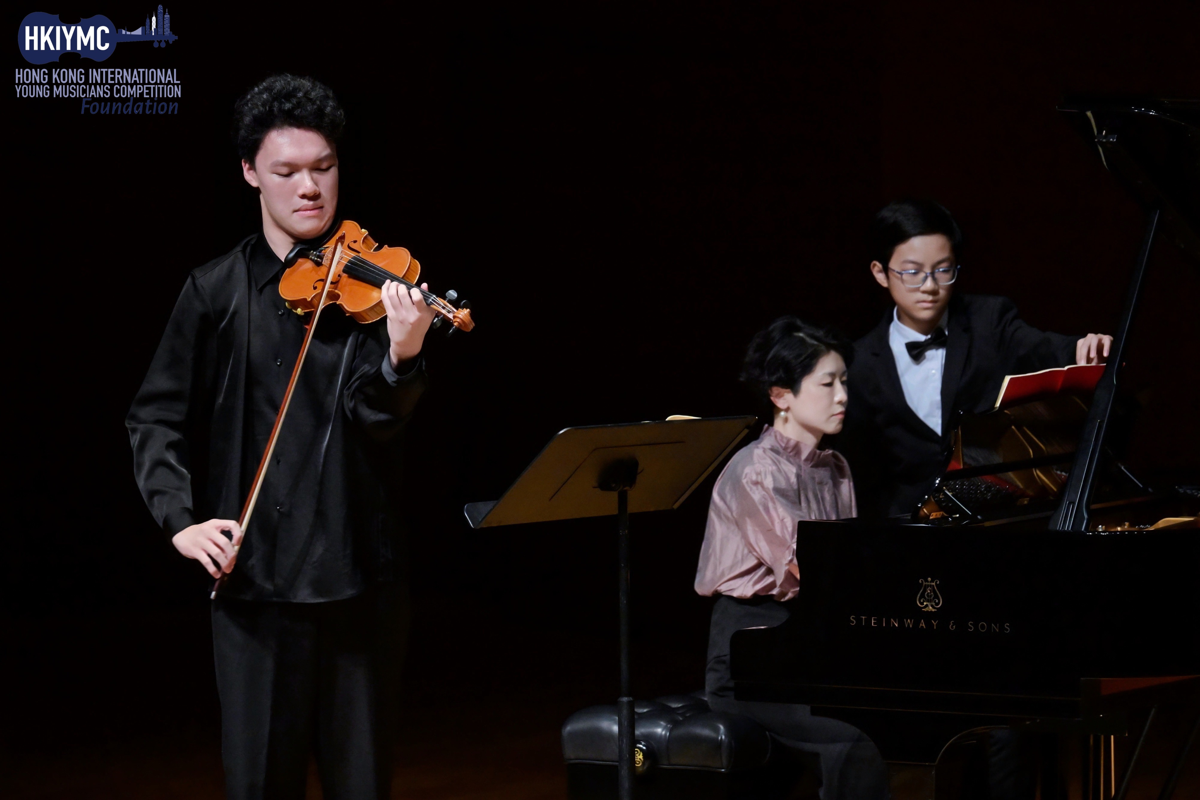 帕格尼尼金獎章奧哲與謝貝妮在香港大會堂首演.JPG