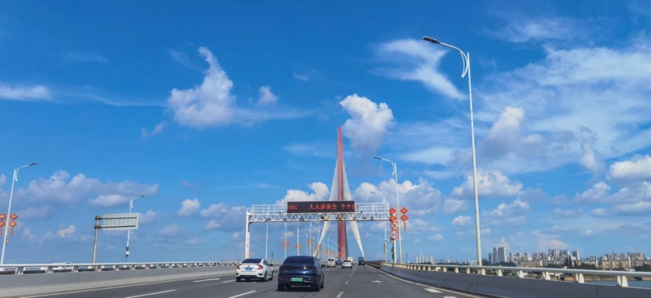 圖2：南昌市英雄大橋.jpg