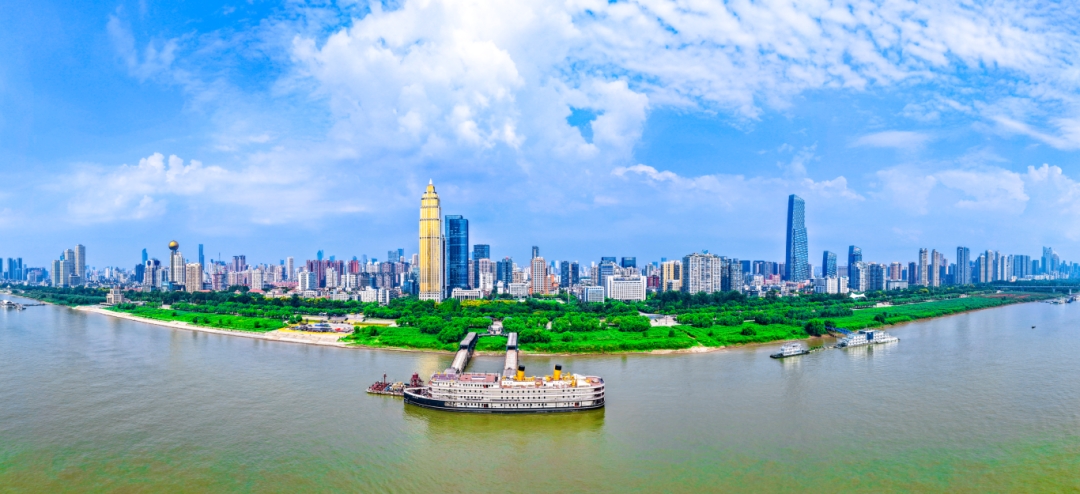 江岸.jpg