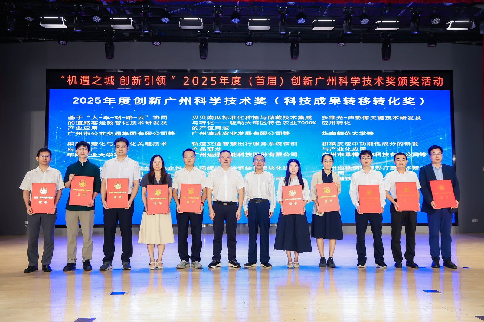 F961671.JPG~tplv-9lv23dm2t1-resize-animforce-v1_1600_3000_gif.jpeg