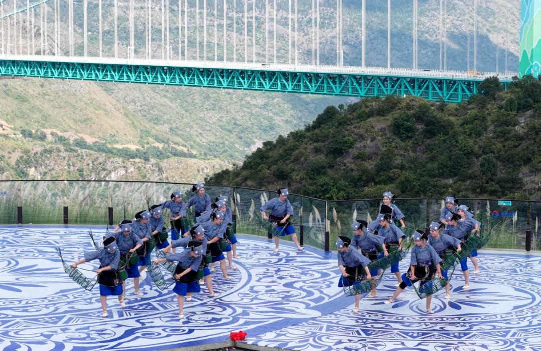 图3：活动现场.jpg
