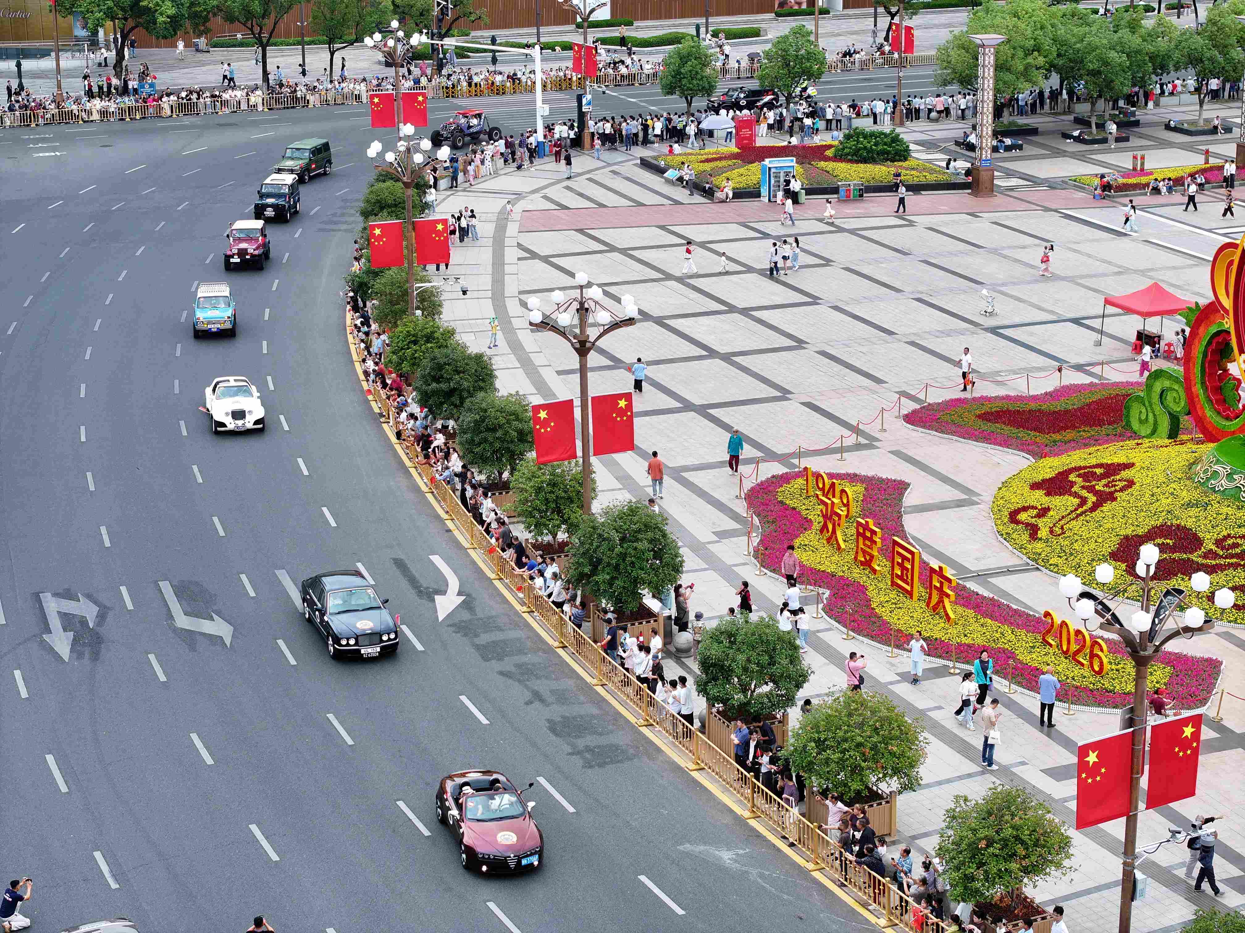 圖1：百車巡遊途中.jpg
