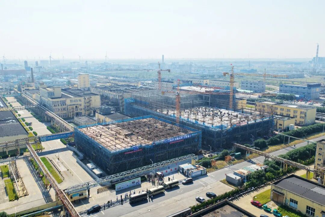 圖2:九九久六氟磷酸鹽擴建項目主體建築.jpg